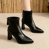 Botines de moda de segunda mano para mujer, con punta y tacón grueso, modelo nuevo otoño 2026, botines cortos de tacón alto ajustados con cremallera trasera