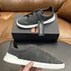 Los Nuevos Tenis Casuales de Tacón Bajo Planos con Banda Elástica Otoñales de Zegn para Hombre Son Modernos y Versátiles para Viajes al Aire Libre y Vacaciones
