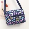 Bolsa Feminina Popular Mais Vendida, Bolsa de Tecido Floral, Bolsa Transversal de Grande Capacidade, Bolsa com Zíper Multicamadas à Prova d'Água para Mães de Meia-Idade e Idosas, Bolsa de Feira de Rua