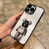 Adecuado para funda de teléfono móvil Iphone16Promax Apple 15 Cuentas de moda Oso Violento Soporte 12 Viene con Película para Lente 7P