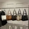 Bolso Bandolera Nuevo de Moda para Mujer, Otoño e Invierno 2025 Moda Nicho Pequeño Bolso de Hombro Bolso Cubo
