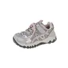 Novos tênis dad retrô estilo coreano 2026, sapatos casuais respiráveis de malha para atividades ao ar livre para meninas, e tênis de corrida da moda para meninos