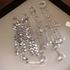 Pendientes de Botón con Borla de Gota de Agua, Cuentas de Vidrio Huecas en Forma de C, Aguja Plateada, Pendientes de Gama Alta de Nicho, Accesorios de Pendientes Versátiles de Temperamento Exquisito