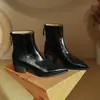 Botas de Salto Alto Bloco com Bico Fino, Novas Botas Curtas Femininas Estilo Francês para Outono e Inverno, Botas Finas para Tornozelo com Zíper nas Costas