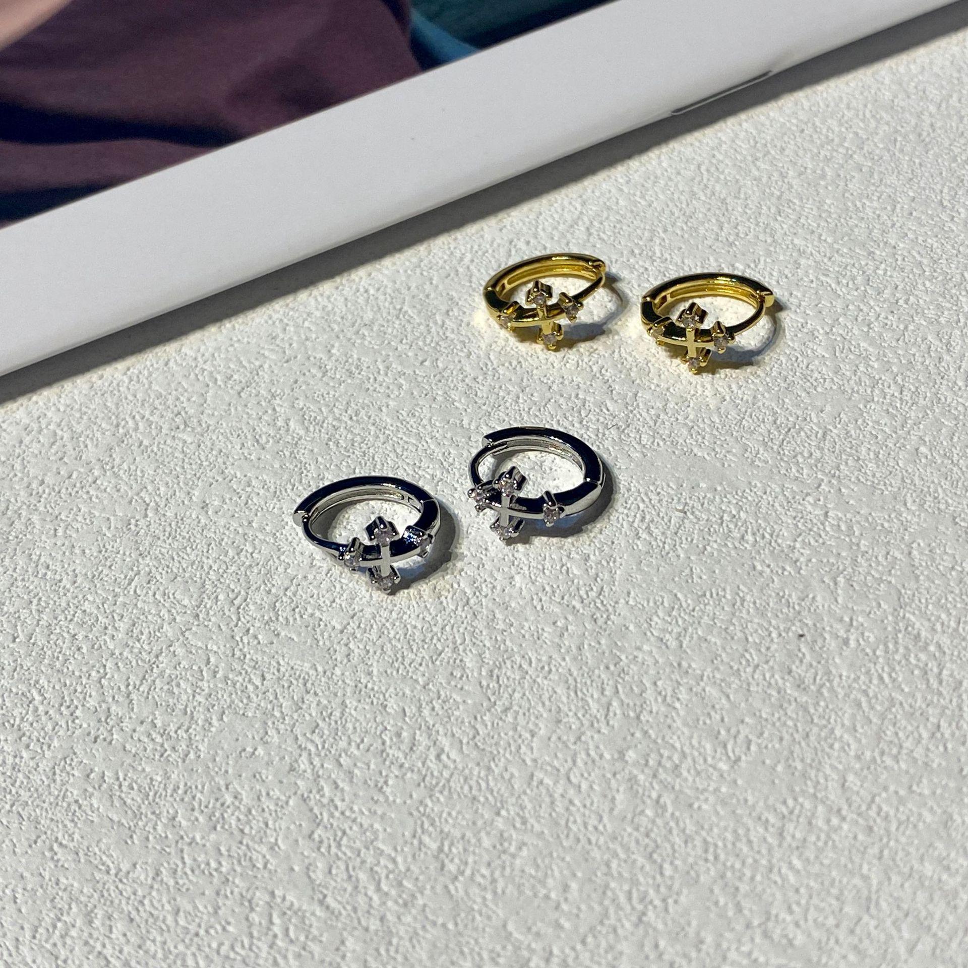 R203#十字架耳扣