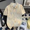 Camisas Florais Casuais Havaianas Estilo Tailandês para Homens e Mulheres, Sensação Relaxada de Verão, Camisas Florais de Casal para o Festival Songkran na Praia, Tendência