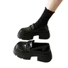 Mocassins Pretos de Solado Grosso para Mulheres 2026 Novo Estilo Aumentador de Altura Retrô Estilo Britânico Versátil Sapatos de Couro JK Sapatos de Solado Macio