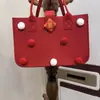 Bolsa Festiva de Fieltro Rojo Muñeco de Dibujos Animados de Animales Bolas de Pelo Bolsa de Mano Venta al por Mayor Banquete de 100 Días Bolsa de Regalo Souvenir DIY