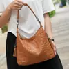 Bolso de Hombro de Moda Nuevo Más Vendido Transfronterizo para Mujer, Bolso Cruzado de Piel Genuina, Bolso Tote para Mujer, Bolso de Viaje con Relieve, Bolso Versátil