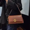 Bolsa Feminina Retro com Corrente de Axila Coreana de Nicho Grande Capacidade Fashionável de Ombro Único Transversal de Axila Toque de Luxo Feminina