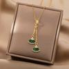 Collar de Titanio y Cristal con Forma de Abanico Esmeralda de Lujo Ligero Estilo Coreano para Mujer, Diseño de Nicho, Cadena para Clavícula de Celebridad Cibernética, Joyería Versátil