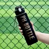 Copo Caneca Degradê Alto Valor de Cor Esportes ao Ar Livre Fitness Copo de Plástico Grande Capacidade Fosco Portátil Copo com Canudo