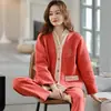 Pijama de Algodón de Aire para Mujer Otoño e Invierno Algodón Engrosado Sándwich para Madres de Mediana Edad y Mayores Traje de Casa de Mediana Edad Venta al por Mayor