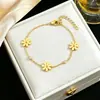 Nova Pulseira de Aço Titânio que Não Desbota, Fashion e Versátil, Popular em Transmissões ao Vivo, Joia Exclusiva de Alto Padrão para Mulheres em Ouro 18K