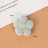 Nuevo Punto Mayorista Felpa Flor de Cinco Pétalos Cabeza de Conejo Linda Dibujos Animados Accesorios Decoración Sombreros, Zapatos y Calcetines para Niños