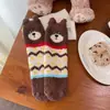 Calcetines de Media Pantorrilla de Felpa Coral con Bordado de Oso Lindo Otoño Invierno Espesos Calientes para el Suelo Rayados de Dibujos Animados Calcetines para Dormir para Mujer