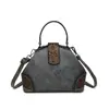 Bolso Retro con Relieve tipo Dumpling, Nuevo Estilo Transfronterizo, Bolso de Mano Casual de Cuero para Madres de mediana Edad, Bolso de Hombro y Cruzado para Mujeres