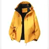 Traje de Asalto para Viajes al Aire Libre de Productos de Fujian Unisex 2026 Nuevo Otoño Primavera Impermeable a Prueba de Viento Ropa de Montañismo para Parejas