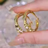Aretes de Diamante Dorados, Aretes Redondos con Pasador de Plata, Lujo Ligero, Aretes de Moda y con Atmósfera, Nuevos Aretes de Tendencia para el Año