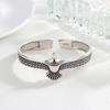 Pulsera de Animales Personalizada Agresiva Águila Retro Pluma Desgastada Creativa Apertura para Mujer