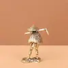 Espantapájaros Creativo Granjero Arando la Tierra Escultura de Cobre Vintage Artesanías Decoración Objetos Antiguos Mascota de Té Pequeños Adornos