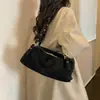 Bolso de hombro vintage de gran capacidad estilo coreano para el trabajo y los desplazamientos, moda de invierno 2026, bolso casual simple para debajo del brazo para mujer