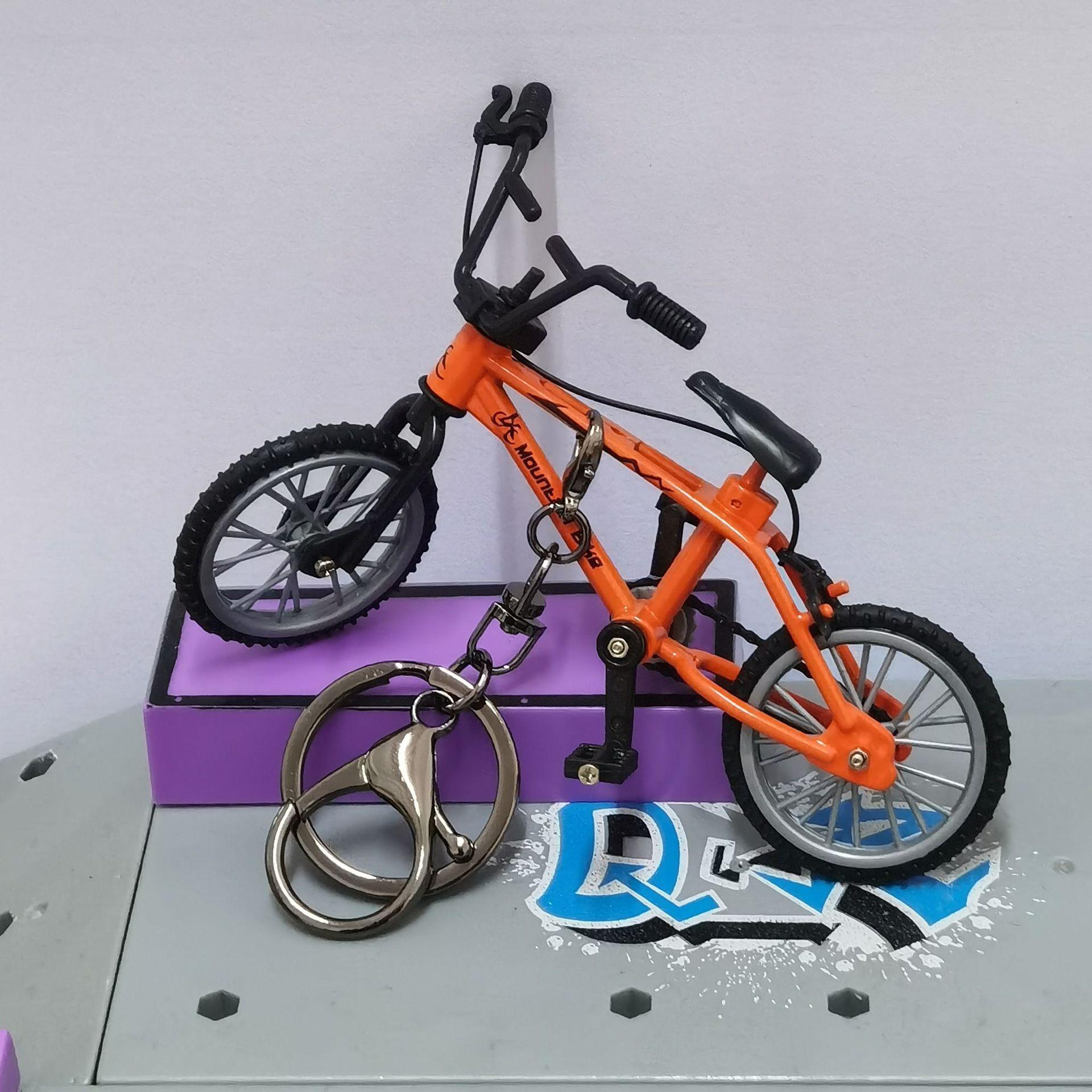 SKU 钥匙扣+3号车橙