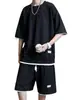 Traje casual masculino, conjunto esportivo leve e moderno para o verão, conjunto de roupas masculinas estiloso com mangas curtas e bonito