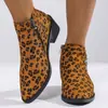 Botas de Cano Curto Apontadas com Estampa de Leopardo de Salto Médio, Outono 2026, Tamanho Grande, Zíper Lateral, Salto Bloco, Estilo Europeu e Americano, Botas Chelsea Transfronteiriças para Mulheres