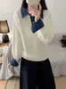 Suéter Feminino de Malha com Gola Polo Solta e Mangas Jeans Costuradas, Estilo Peça Falsa, para Outono e Inverno 2026