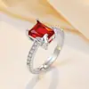 Anillo de Lujo Ligero Estilo Francés de Alta Gama Totalmente Incrustado con Microdiamantes para Mujer, Súper Brillante, Moderno, Exquisito, Versátil, Modelo Nuevo, Anillo de Venta Caliente en Transmisión en Vivo