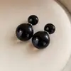 Aretes Clásicos Retro Simples Negros de Perla Doble Cara, Dos Formas de Usar, Sensación de Alta Gama, Tamaño Cotidiano Arete de Perla Redonda para Mujer
