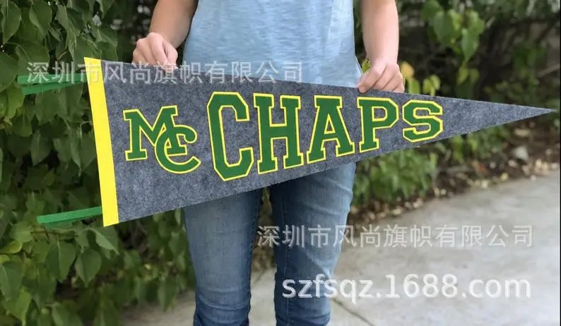 felt pennant 17.jpg