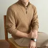 Suéter de Tricô Masculino 2026 Outono/Inverno Gola Alta com Zíper Meio Pulôver Suéter de Lã Estilo Old Money Suéter de Gola Meia-Alta para Negócios