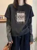 Diseño falso de dos piezas, estilo de nicho, camiseta larga de manga larga gruesa cepillada para mujer con retazos a rayas, camiseta base para principios de otoño