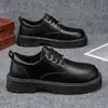 Zapatos de trabajo 2026 nuevos para hombre superficie de cuero puntera grande caña baja con cordones suela gruesa zapatos que aumentan la altura zapatos Derby retro desgastados