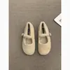 Mocassins de Pelúcia Estilo Floresta Retro Femininos 2026 Outono/Inverno Novos Sapatos Mary Jane Franceses de Tira Única Sapatos de Pelo