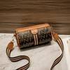 Comercio exterior Nuevo 2023 bolsa para bolígrafos de abeja bandolera para mujer estampado de letras bolsa tipo almohada primera generación de pelo