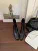 Botas curtas marrons de salto alto com bico quadrado estilo francês para mulheres, novo modelo outono e inverno 2026