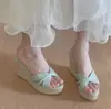 Tacones de Cuña Peep-Toe Estilo Vintage de Madrugada 2026 Nuevas Alpargatas Gruesas de Moda para Mujeres Bajitas para Usar con Faldas o como Sandalias de Exterior