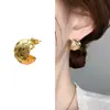 Brincos Estilo Chinês Personalizados Design de Textura Trançada Brincos Femininos Retro Dourado Vazado Brincos de Alto Padrão Prontos para Venda