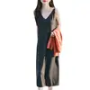 Vestido de Tricô Suspensório Gola V Lã Penteada Novo Verão 2025 Feminino Sem Mangas Cor Lisa Cintura Alta Saia Midi