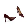 Sapatos Pretos de Salto Alto Novo Estilo para Mulheres Que São Confortáveis, Versáteis Sapatos de Bico Fino para Outono 2026, Saltos Agulha Elegantes para Mulheres Profissionais