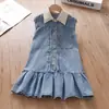 Vestido para Menina 2026 Verão Novo Estilo Gola Polo Sem Mangas Vestido Jeans com Colete para Bebê Menina 6551