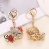 Pingente Chaveiro Gatinho Fofo de Desenho Animado com Strass Completo, Pingente de Bolsa com Design Exclusivo, Chaveiro de Carro Atacado
