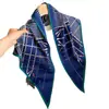 Lenço de Seda Grande Triangular Estilo Coreano e Japonês para Mulheres, Lenço de Cabeça Decorativo Versátil, Multi-Uso, Lenço de Pescoço de Luxo Leve
