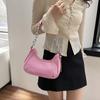Bolsa de Axila Feminina Nova 2024 Estilo Coreano Moda de Alta Qualidade Design de Nicho Bolsa de Ombro com Corrente Bolsa Transversal Explosiva