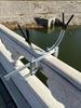 Pesca desde el puente pesca en balsa soporte barandilla estante multifuncional para cañas de pescar de balsa y puente lanzamiento de caña estante para cañas pesca en bote universal valla equipo de pesca
