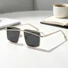 Novos Óculos de Sol Femininos de Metal Moda Moderna Estilo Quadrado Oversized