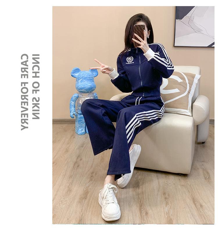 跨境淘货源分销2023秋冬季新款街头潮流减龄小个子爆款欧货网红款运动套装休闲运动气质休闲时尚流行新款秋装秋装女装时尚套装套装女装秋季套装女套装女女士运动服女装两件套套装卫衣套装休闲套装秋季套装女装时尚套装盐系休闲套装女装2023百搭设计感小众洋气欧货阿里国际站跨境采购Cross-border, shopping source, foreign trade, export, distribution 2023 fall, winter, new, street trend, explosive, European goods, network red, sportswear, leisure sports, temperament leisure, fashion popular, new autumn wear, autumn women's wear, fashion suit, women's wear, women's wear, women's wear, women's sportswear, women's two-piece, hoodie suit, casual suit, autumn suit, women's wear, Fashion suit salt department, casual suit women's dress, Ali International Station, cross-border procurement